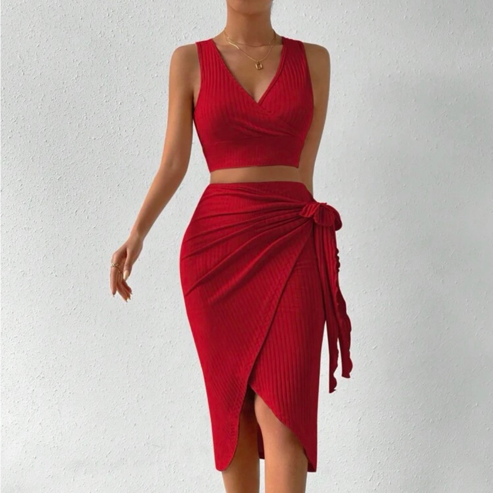 SHEIN Solid Crop Top and Knot Wrap Skirt
